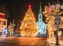 12_Merry-Christmas-and-Happy-Holidays-–-Harbor-Springs-Michigan