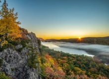 9_Daybreak-at-Lake-of-the-Clouds-–-Porcupine-Mts-Michigan